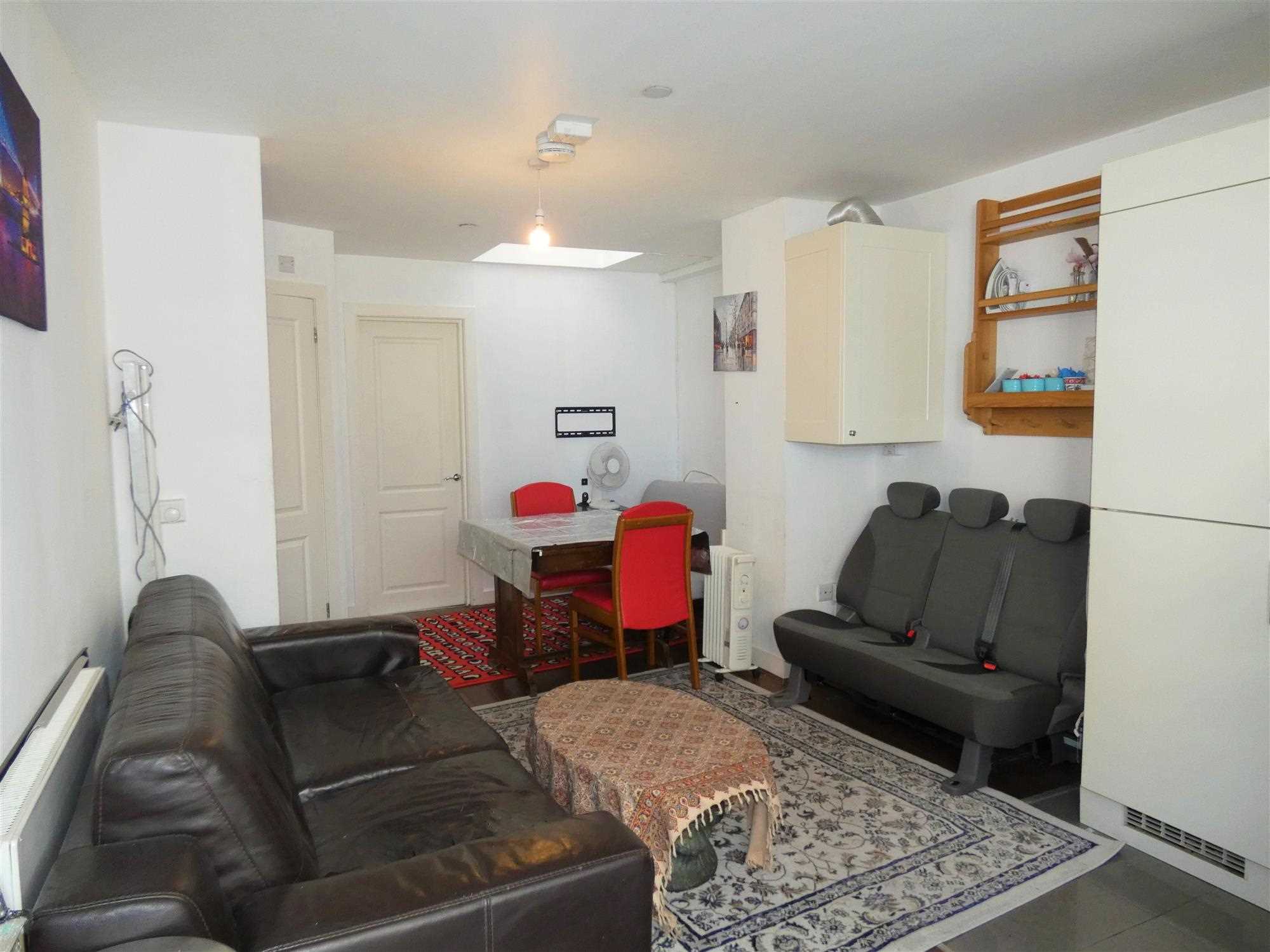 Dawes Road - Picture 6