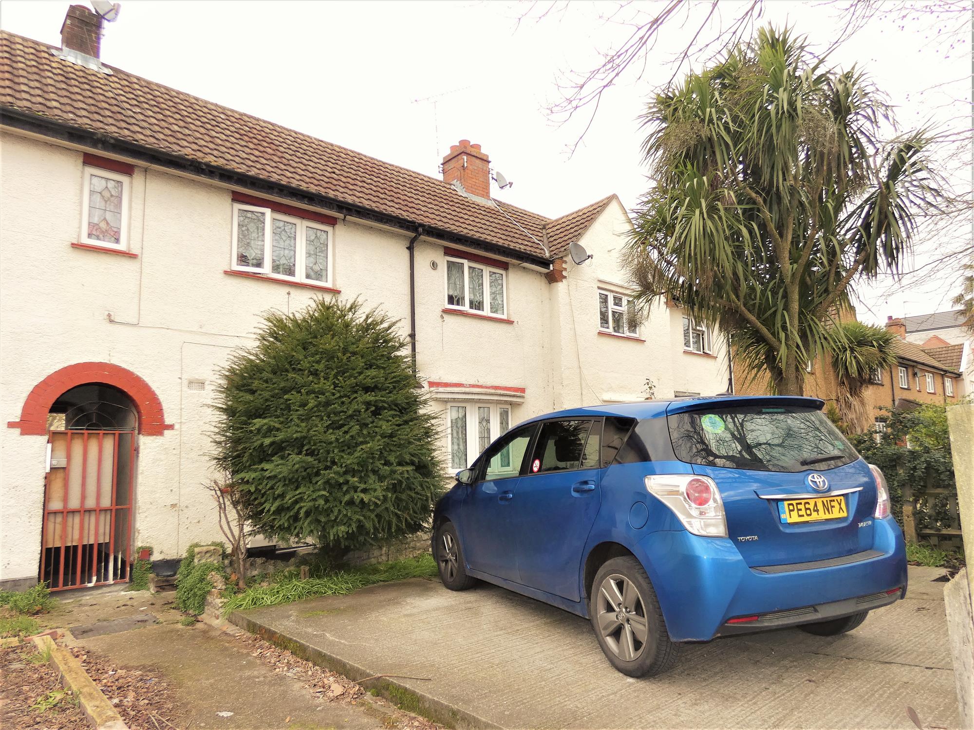London Road - Picture 1