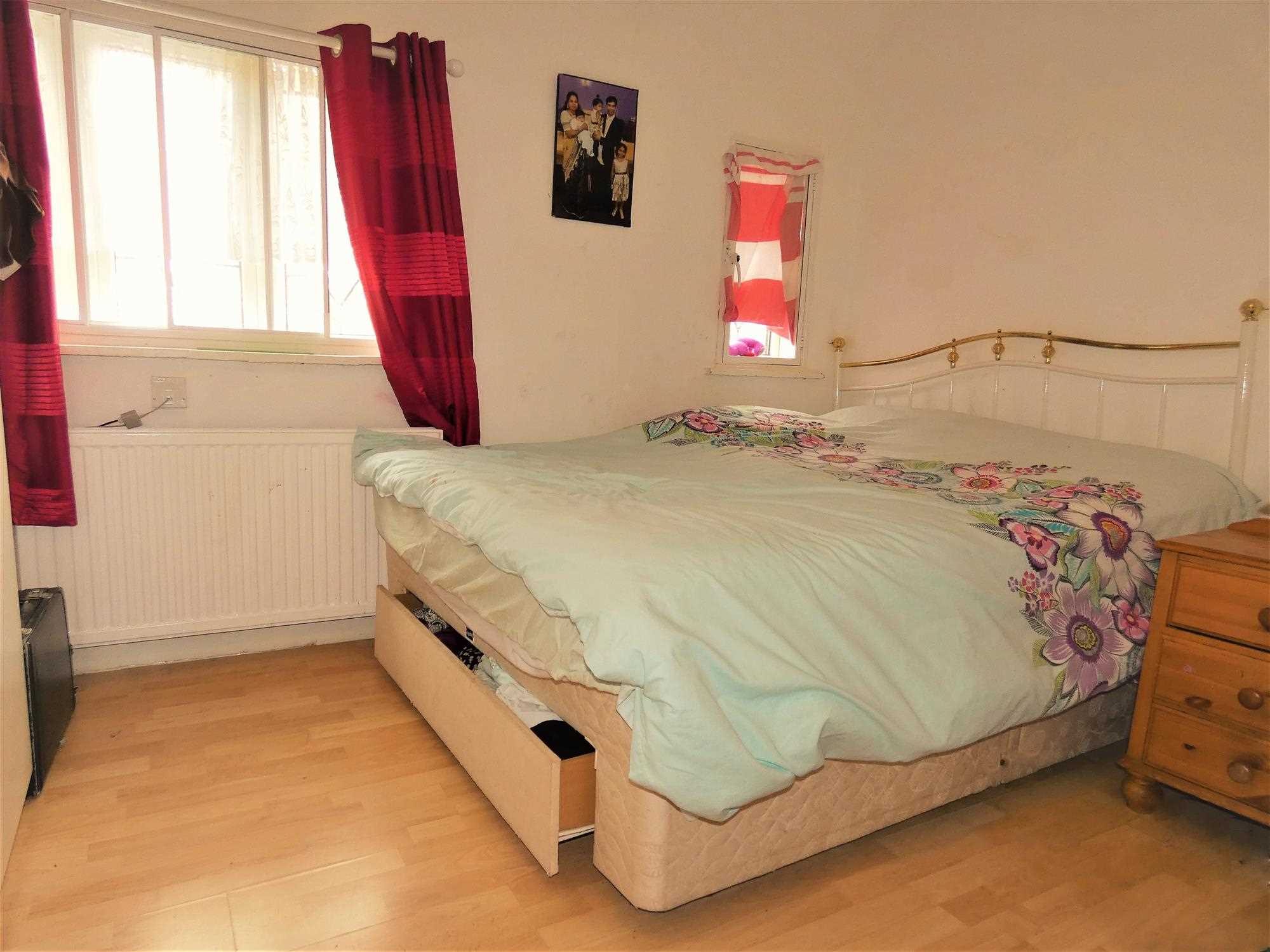 London Road - Picture 8