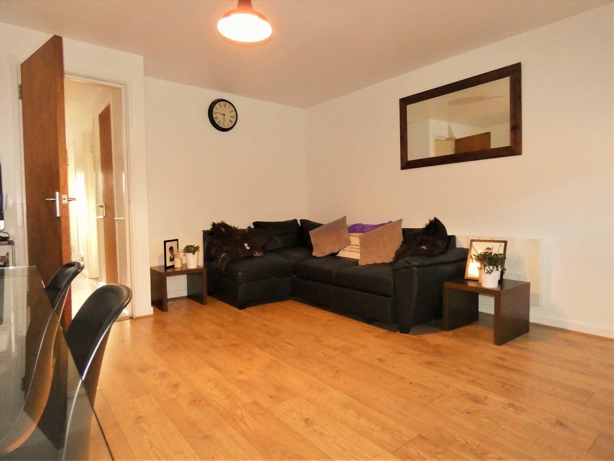 Weavers Close - Picture 4