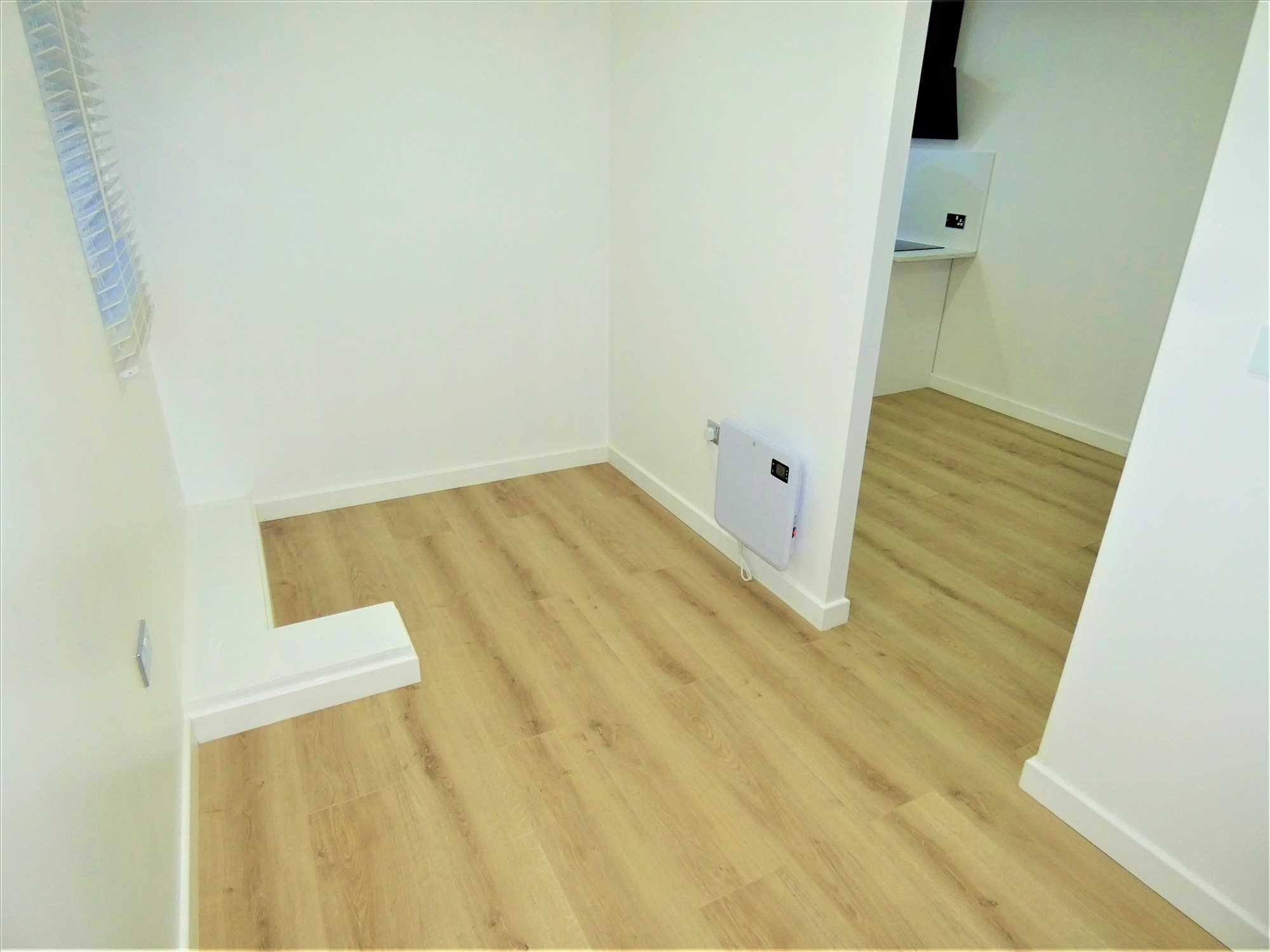 Lindwood Close - Picture 8