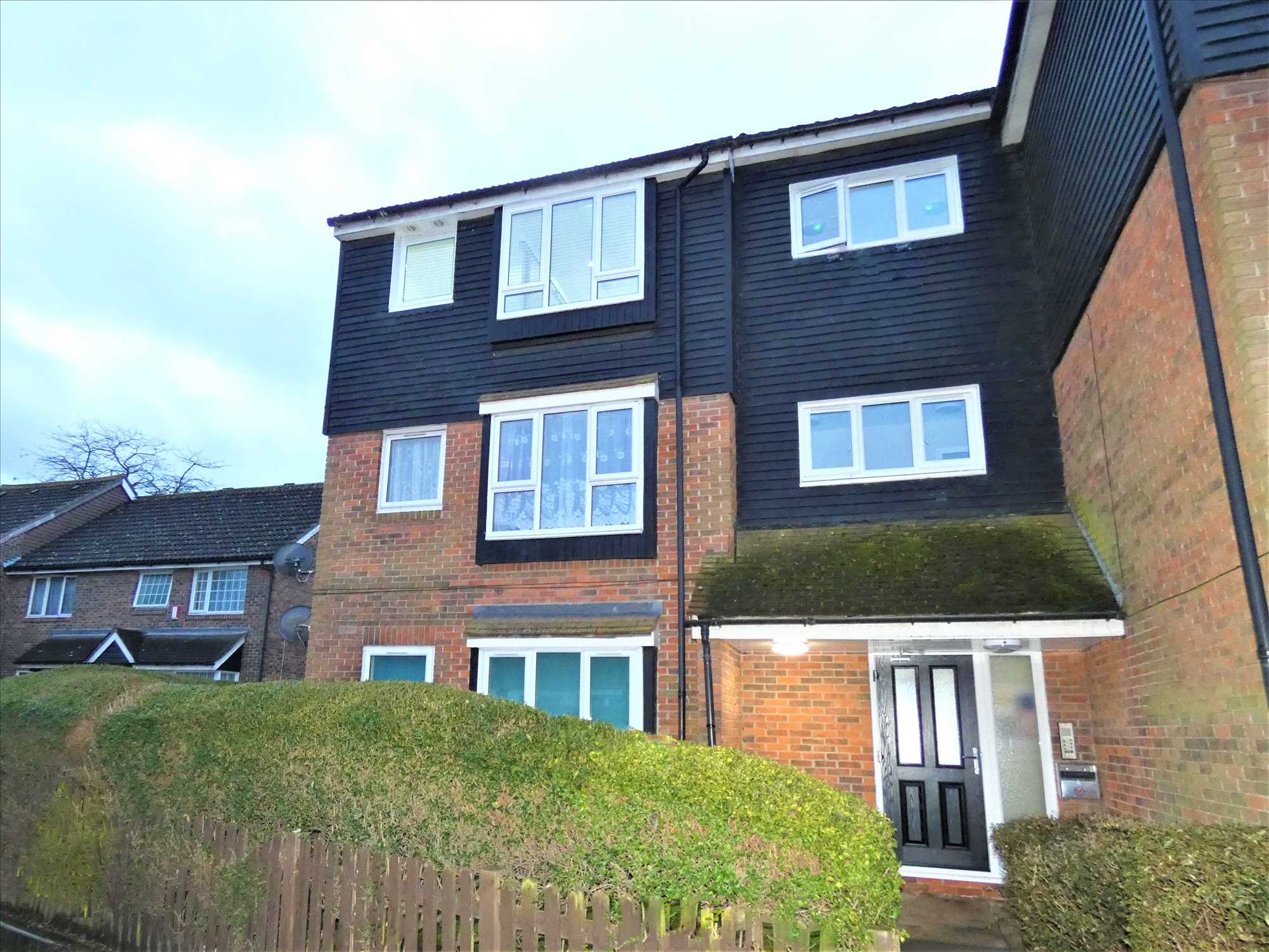 Lindwood Close - Picture 11
