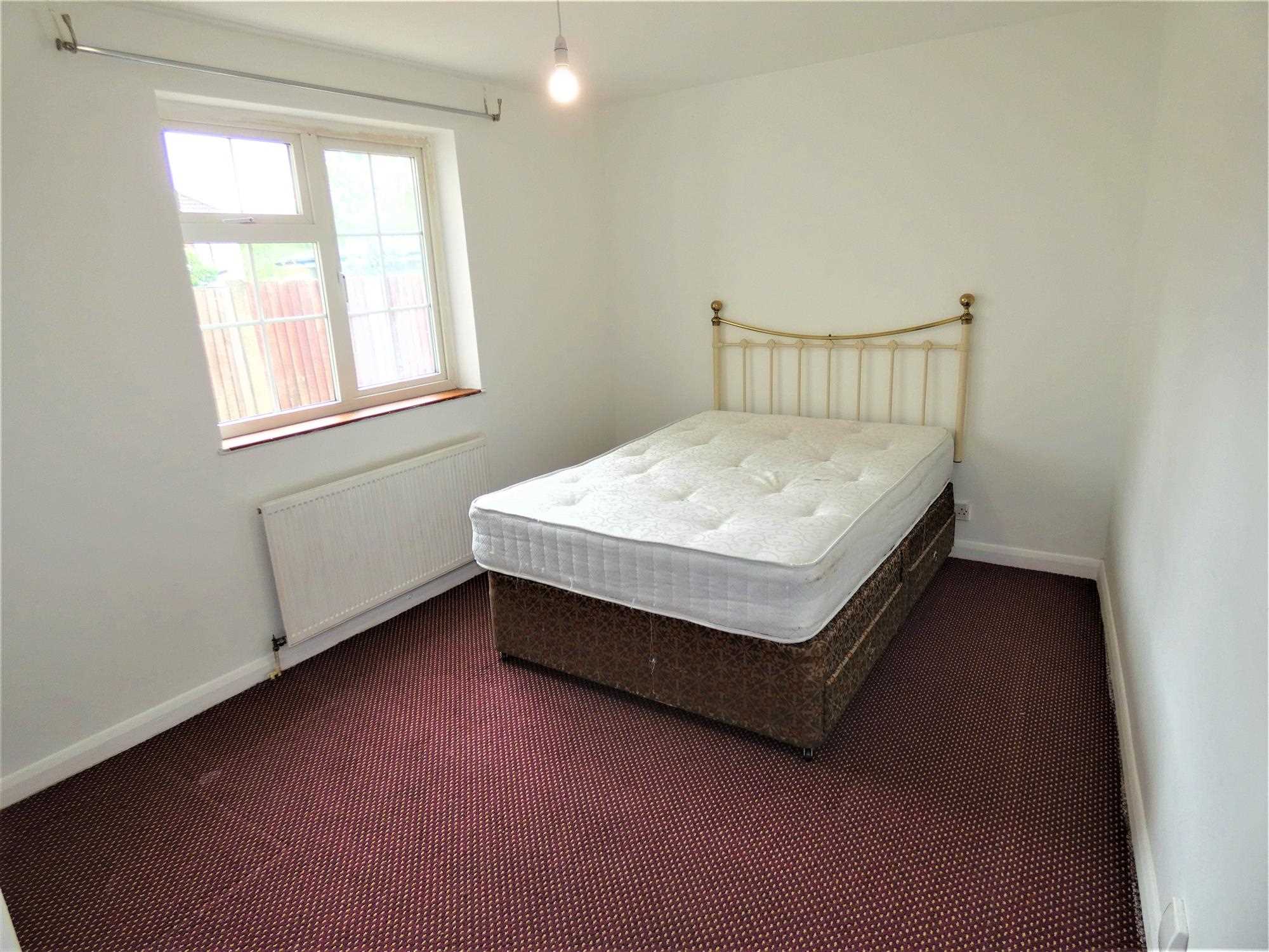 Edgware - Picture 10