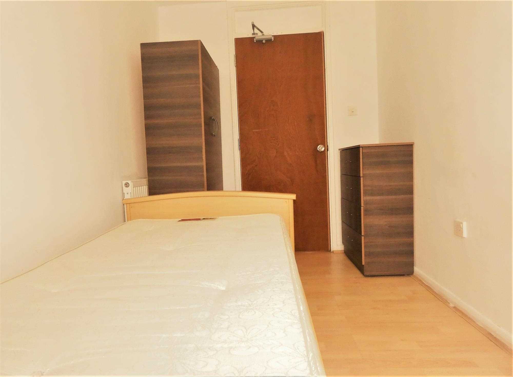 Trellis Square - Picture 8