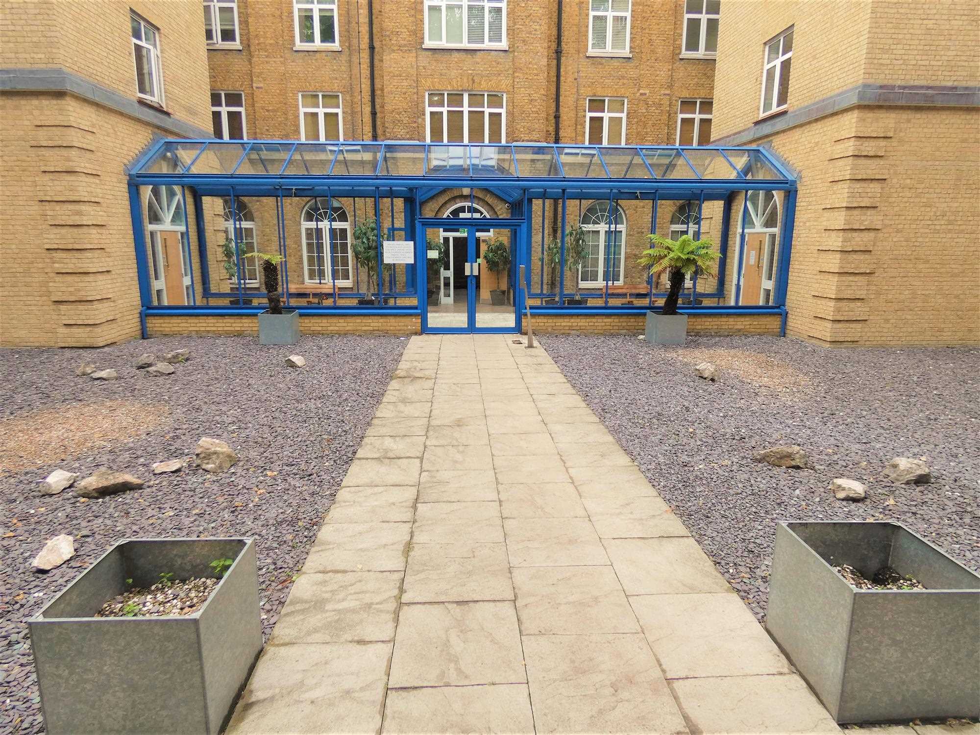 Vanbrugh Hill - Picture 16