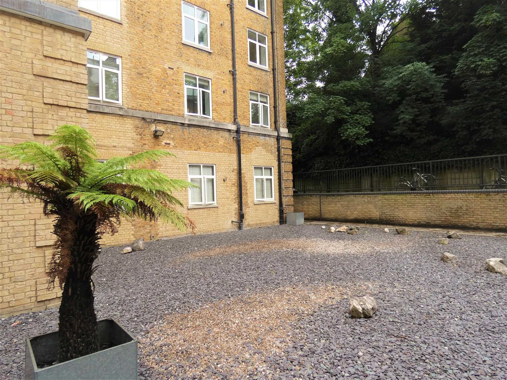 Vanbrugh Hill - Picture 17