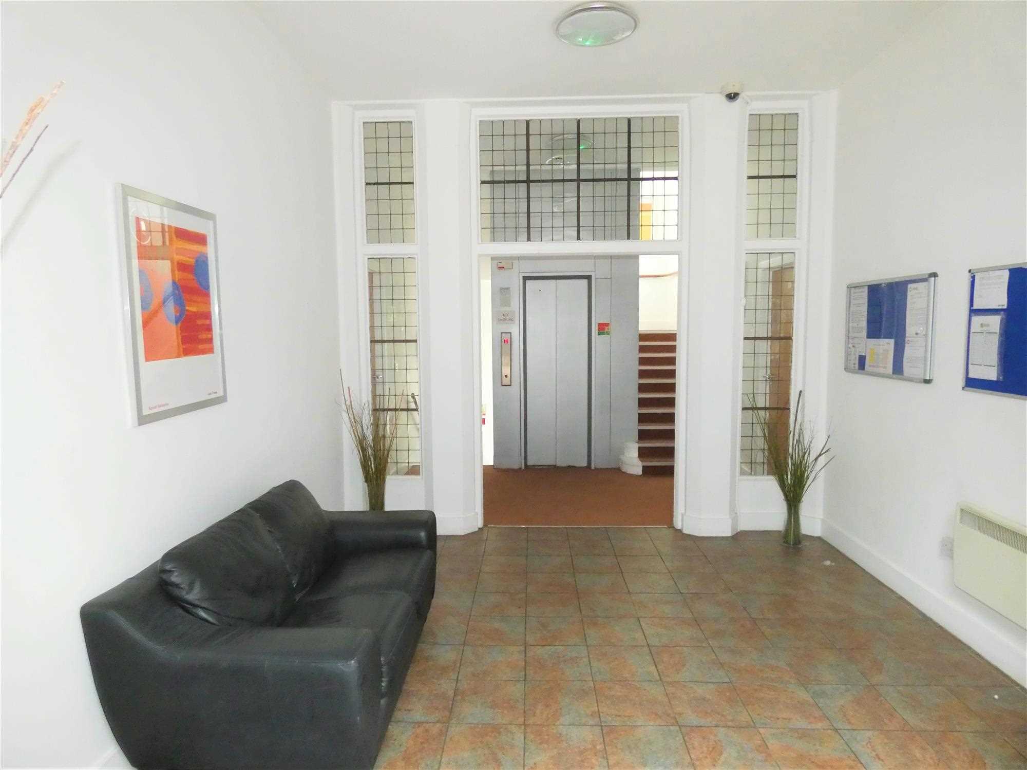 Vanbrugh Hill - Picture 18