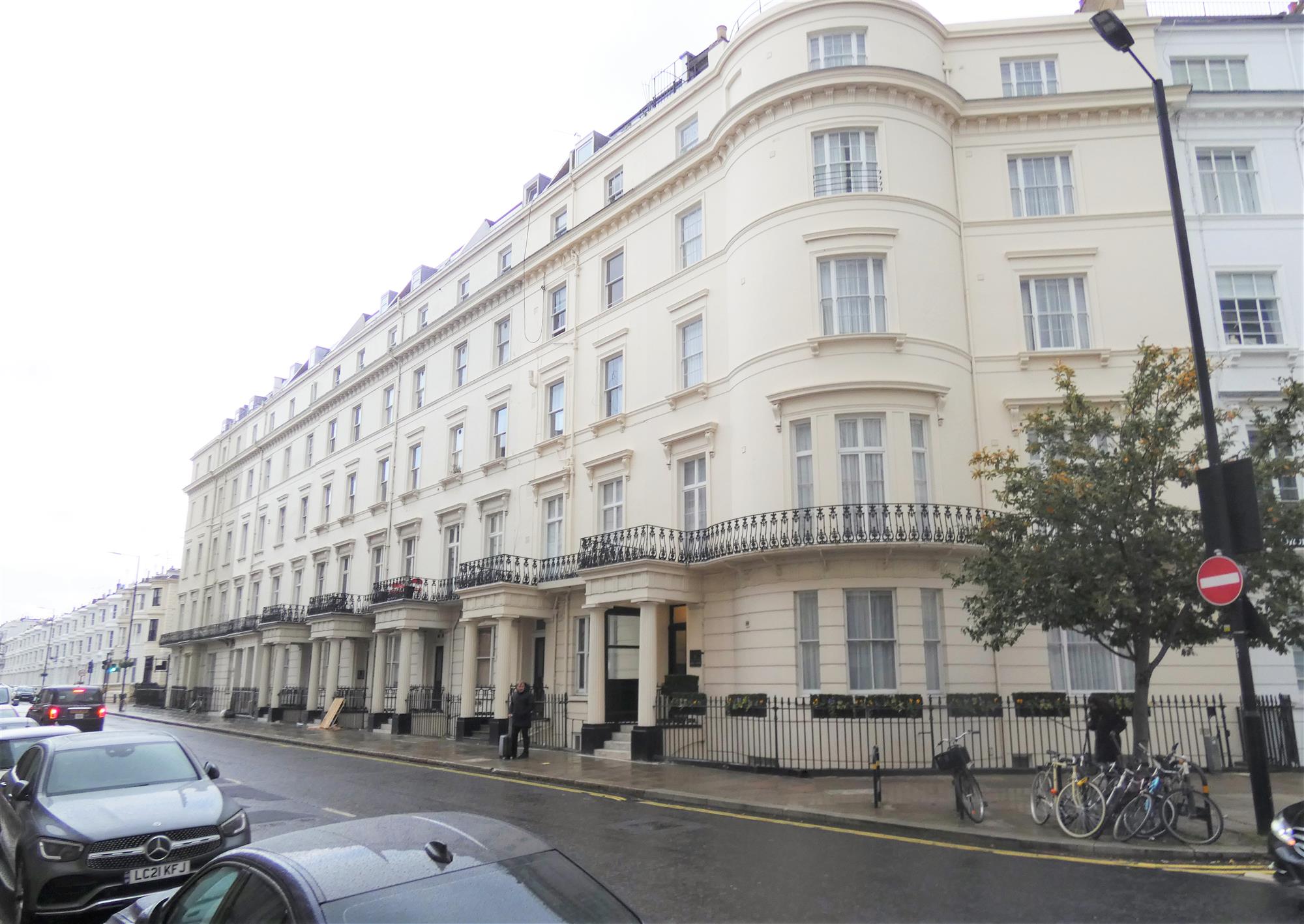 Gloucester Terrace - Picture 1