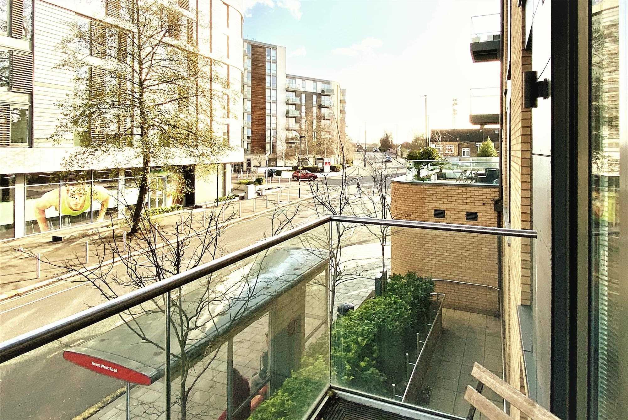 Ealing Road - Picture 7