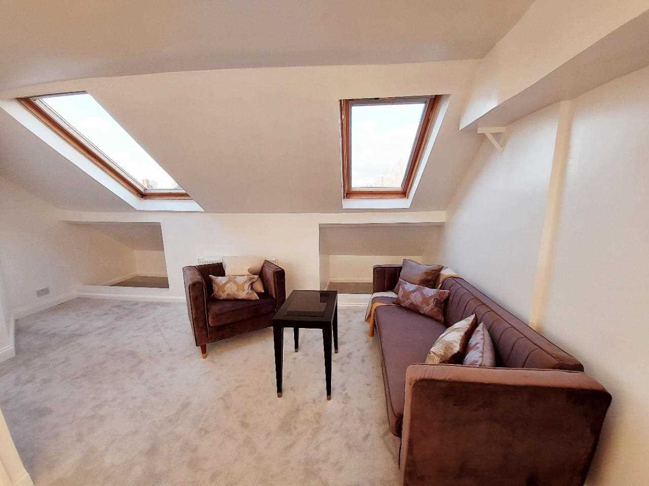 Clovelly Road - Picture 15