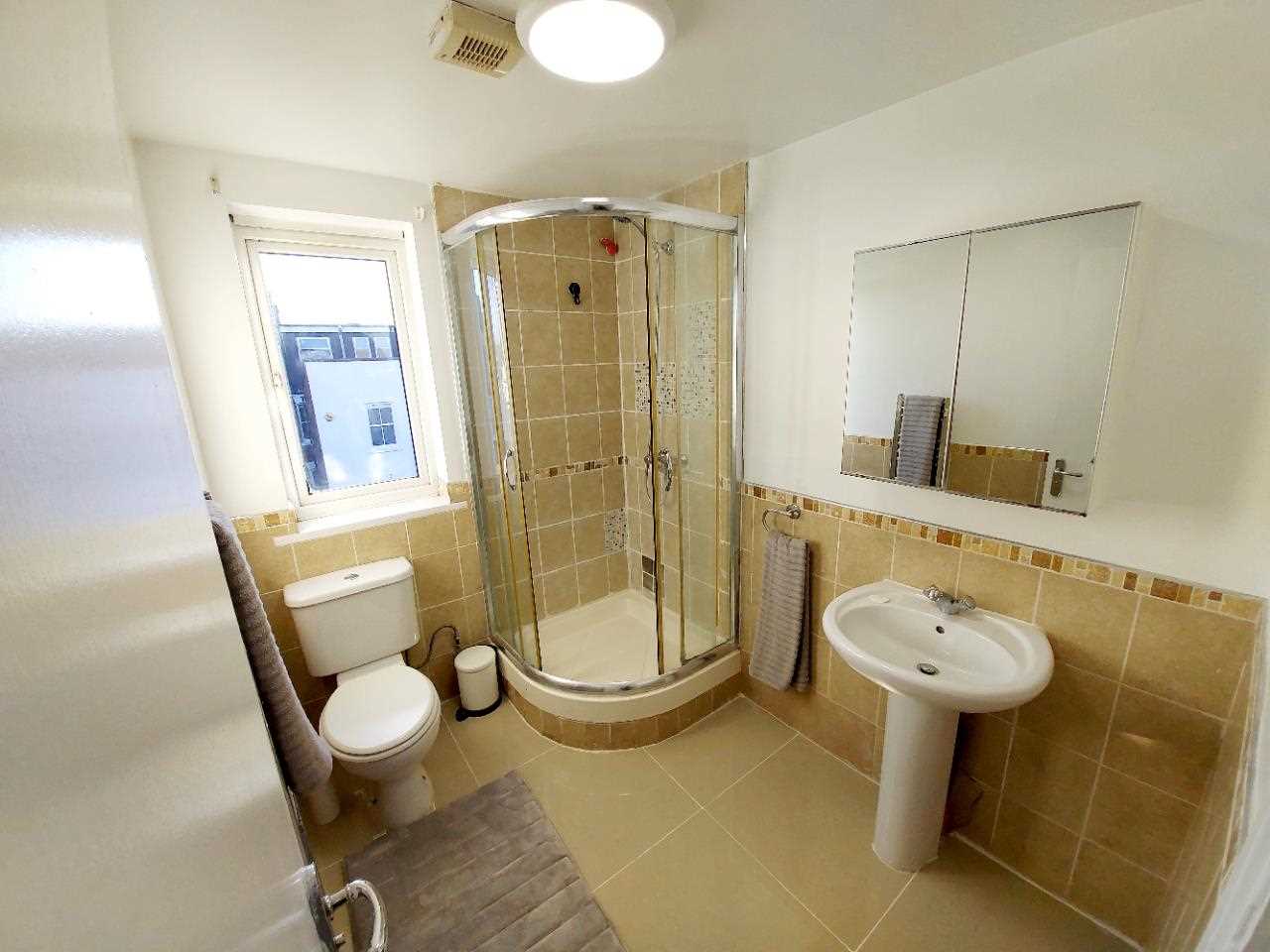 Clovelly Road - Picture 16