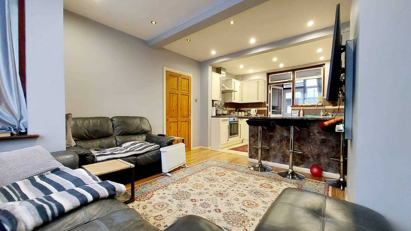 Woodmansterne Road - Picture 5