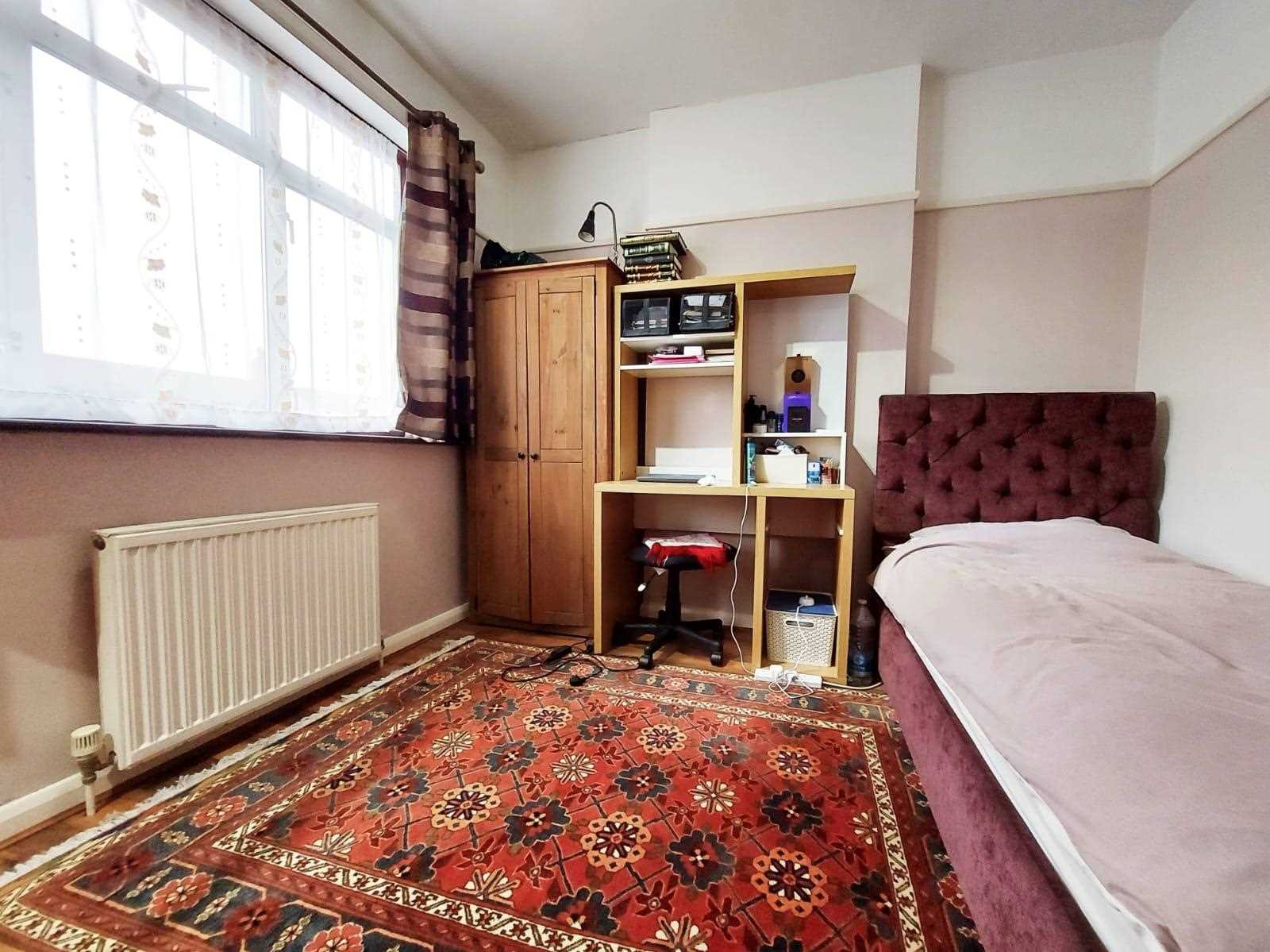Woodmansterne Road - Picture 12