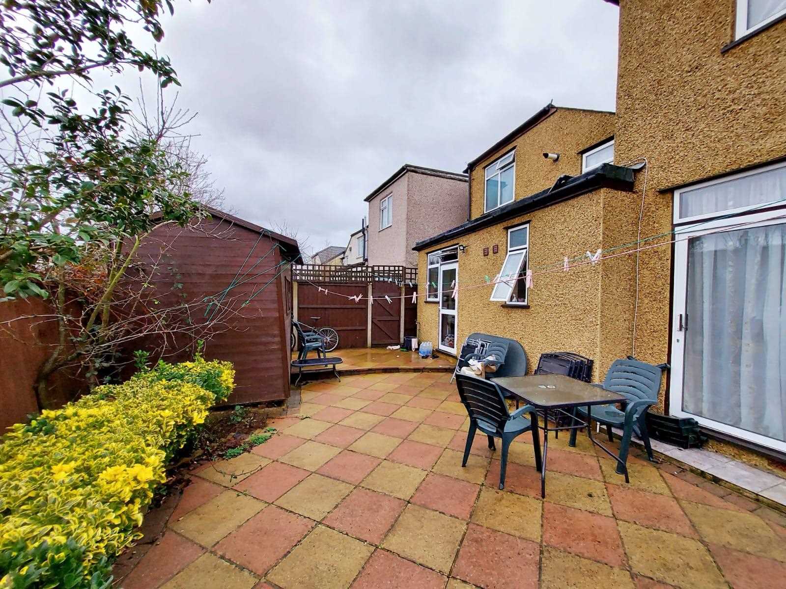 Woodmansterne Road - Picture 15