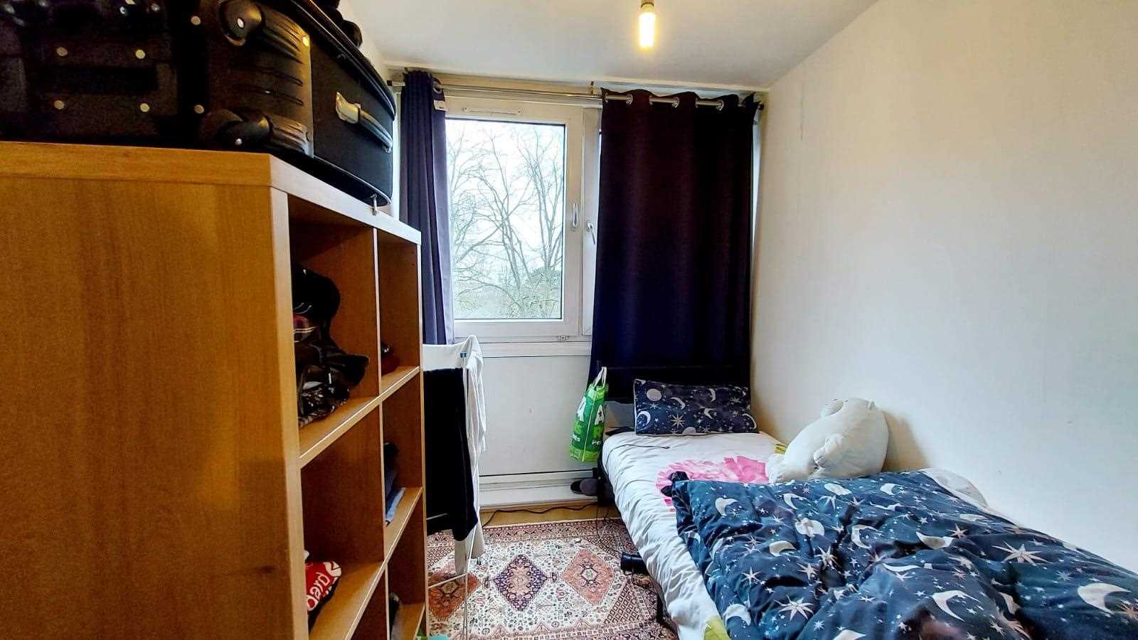 Ibsley Gardens - Picture 8