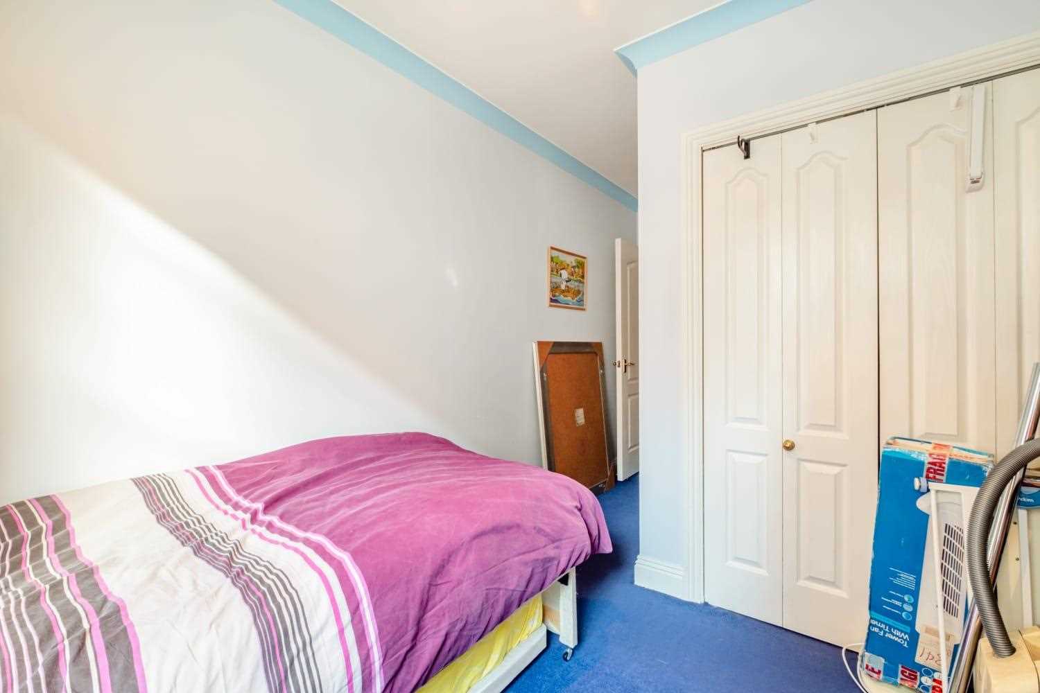 Leathermarket Court - Picture 15