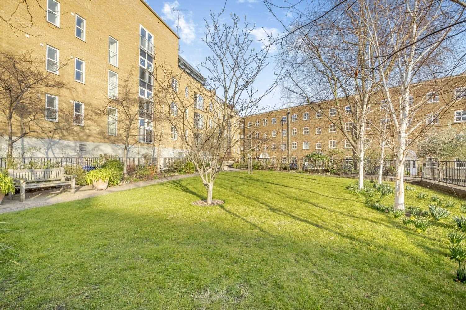 Leathermarket Court - Picture 16