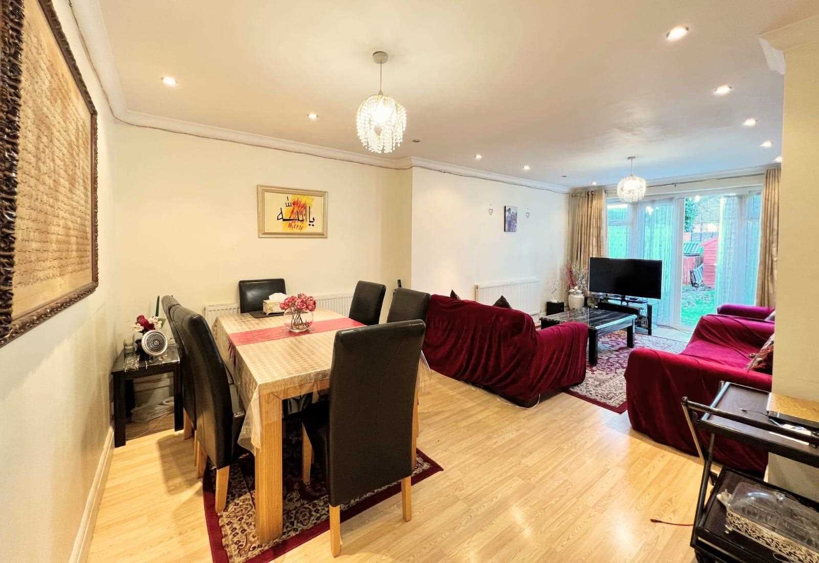 Weald Lane - Picture 4