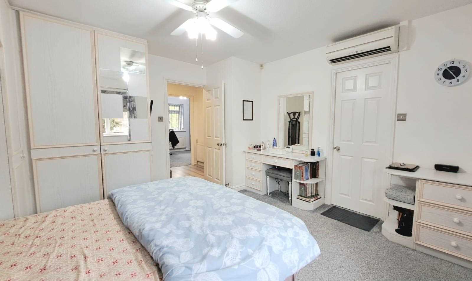 Kenton Lane - Picture 11