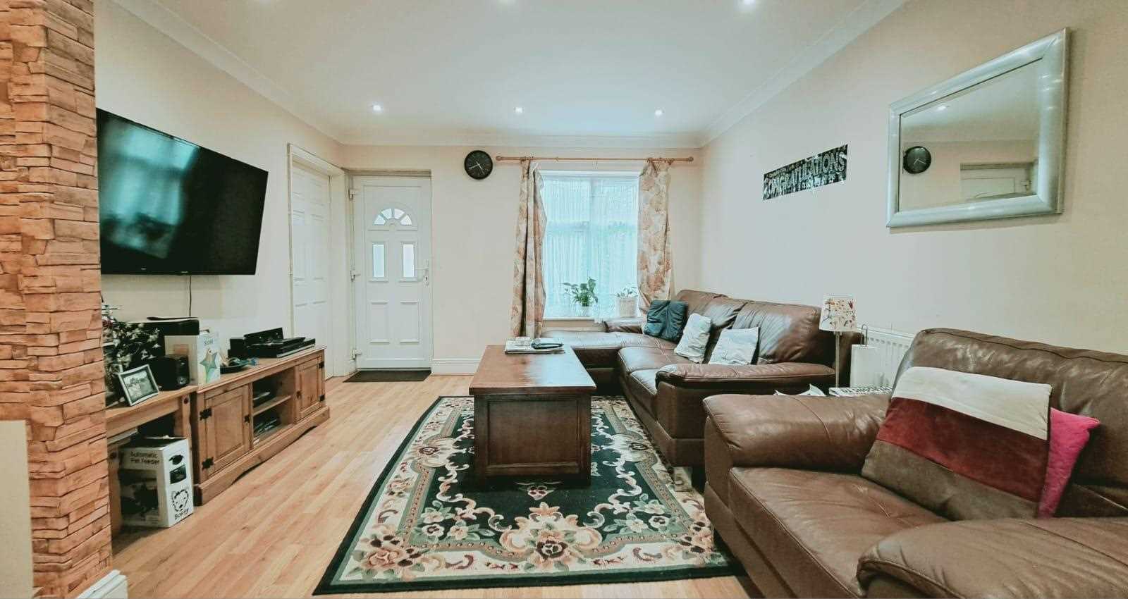 St. Pauls Close - Picture 3