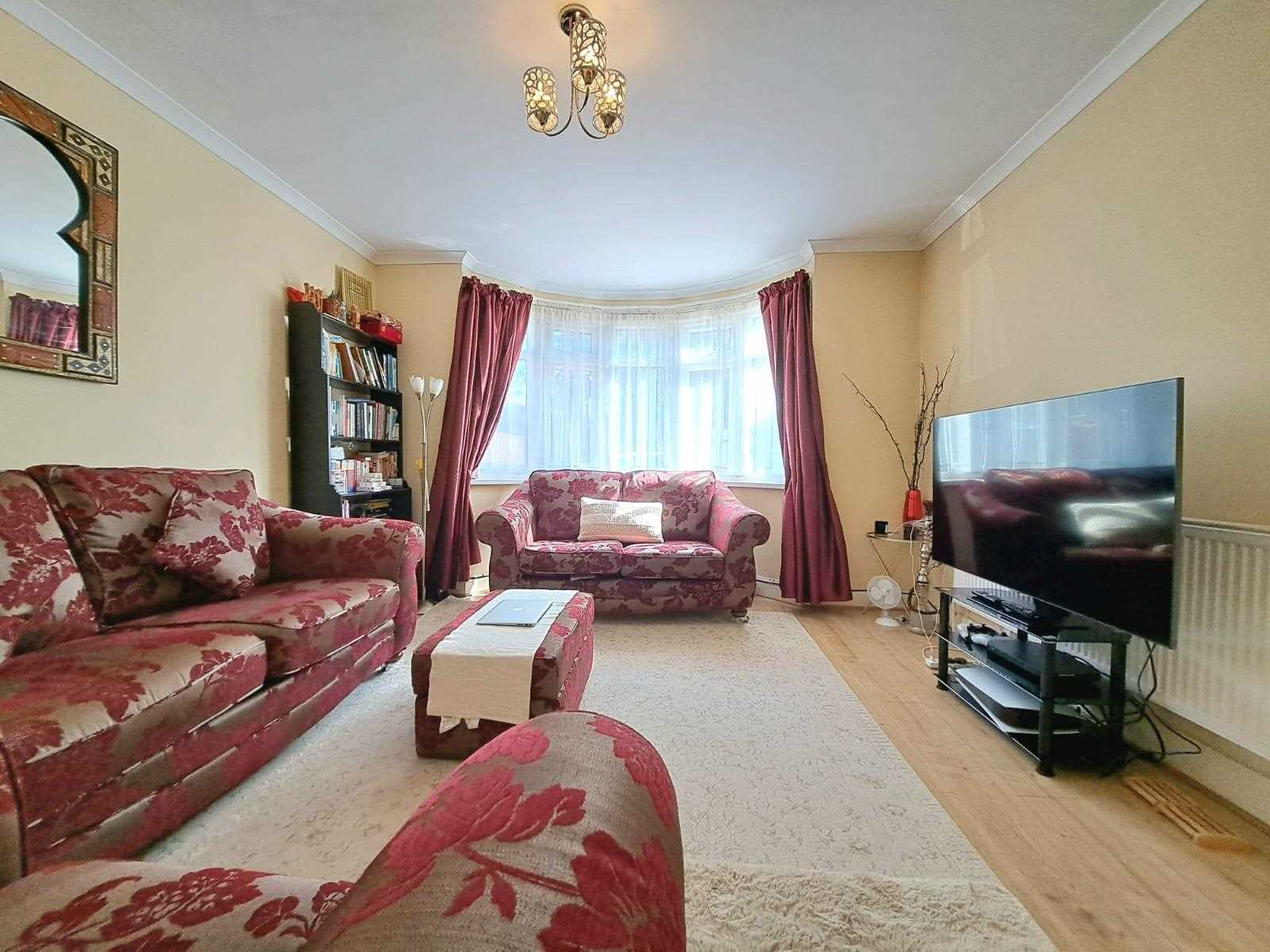 Park Road - Picture 3