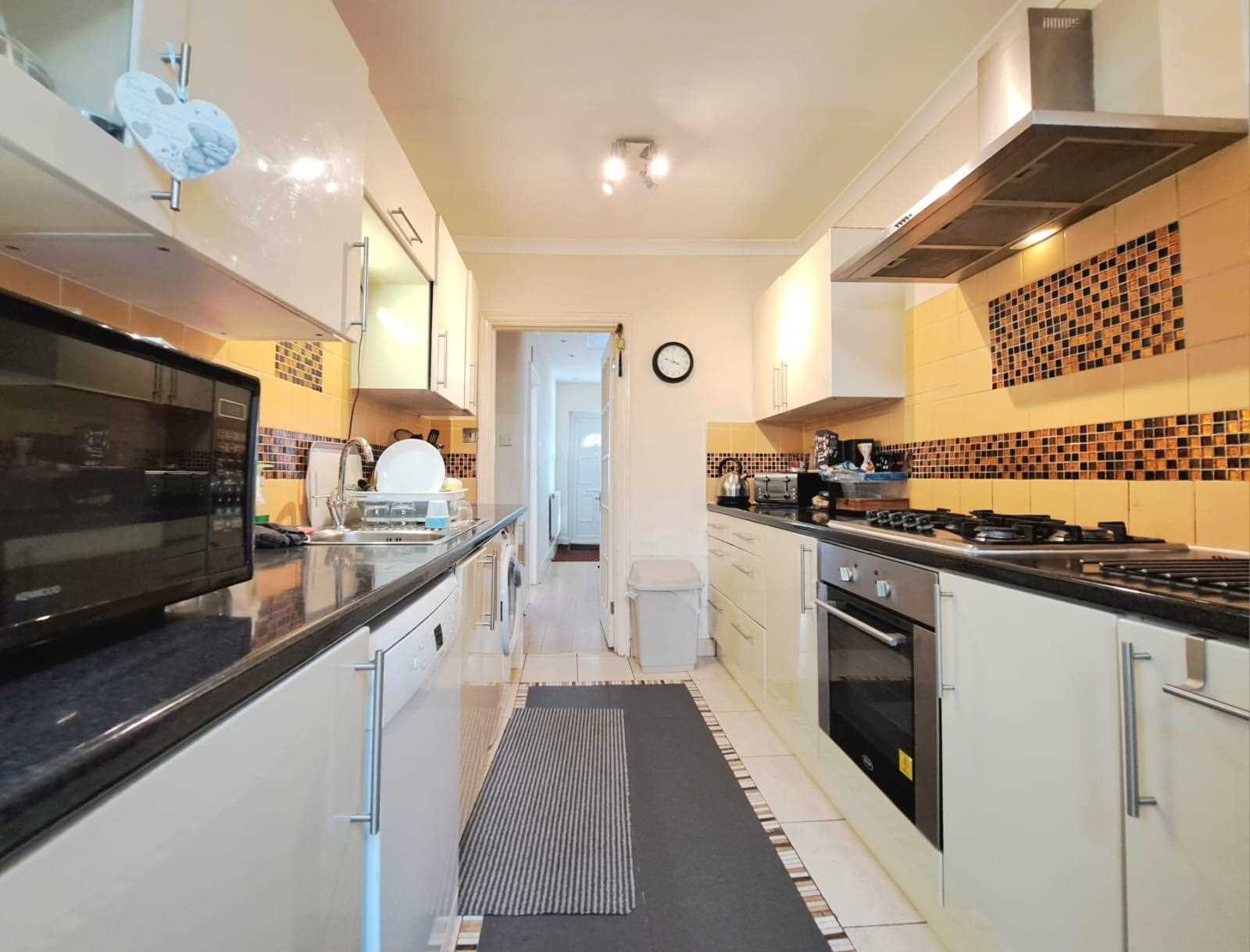 Park Road - Picture 7
