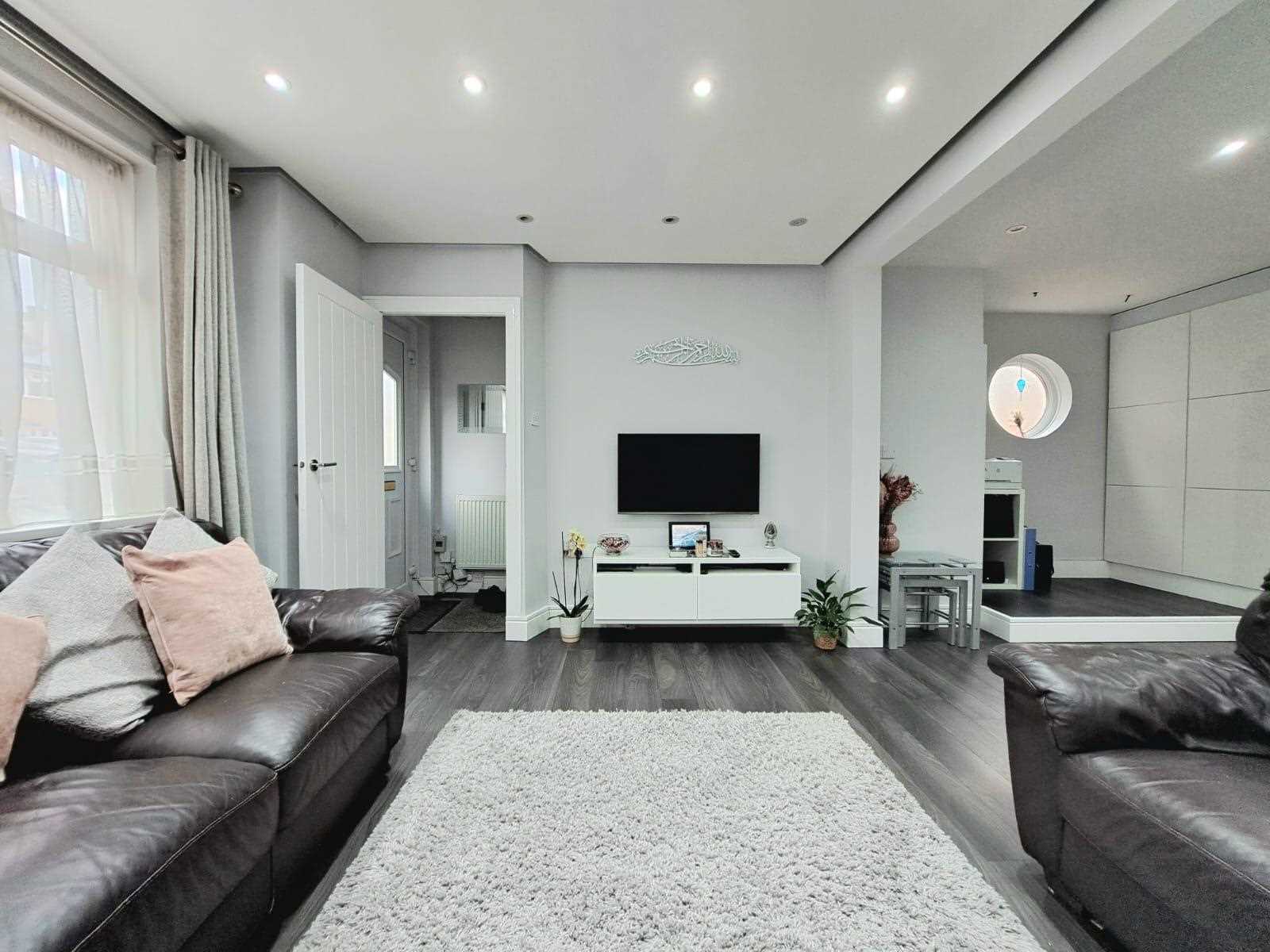 Hampden Road - Picture 1
