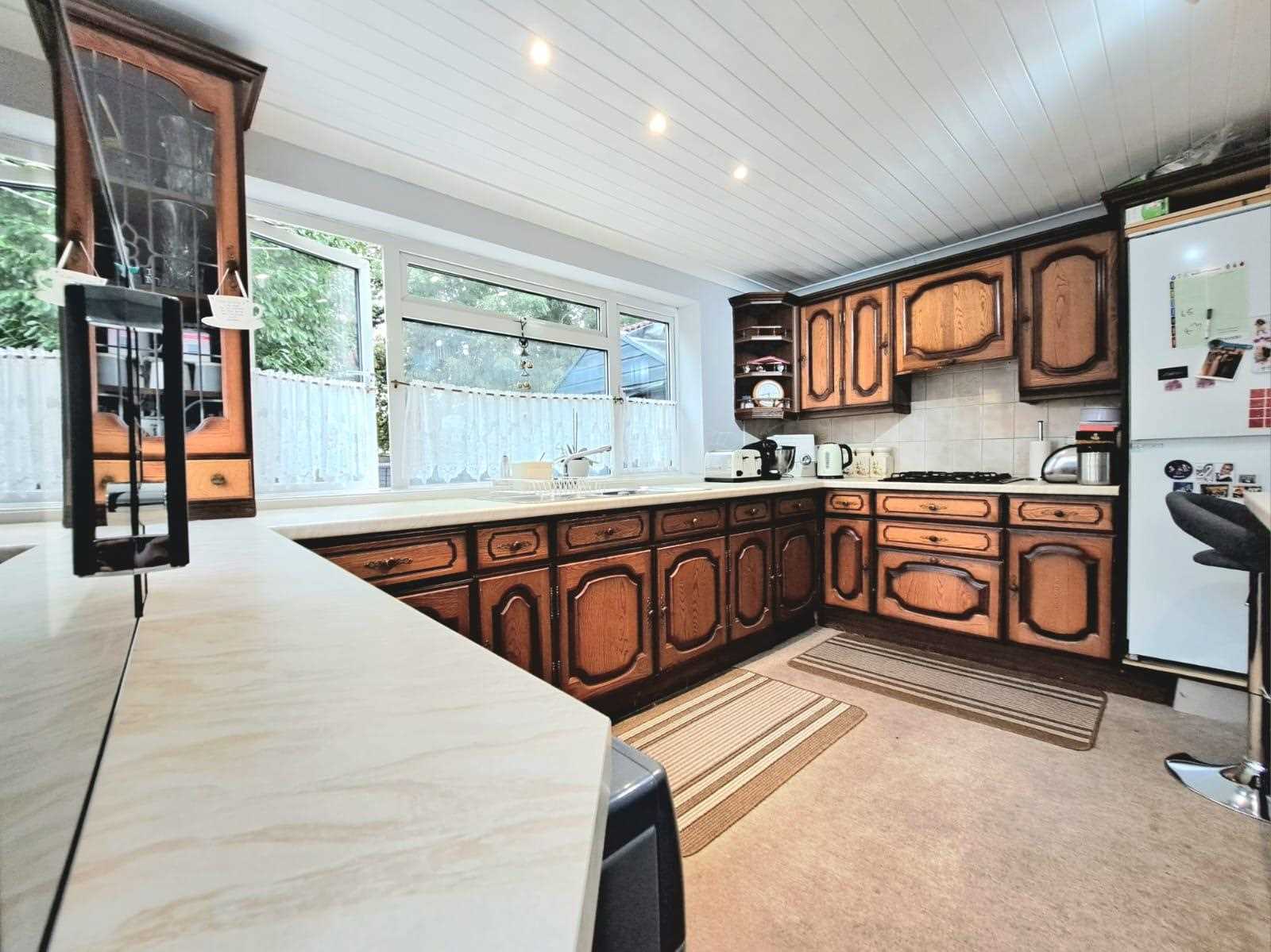 Hampden Road - Picture 7