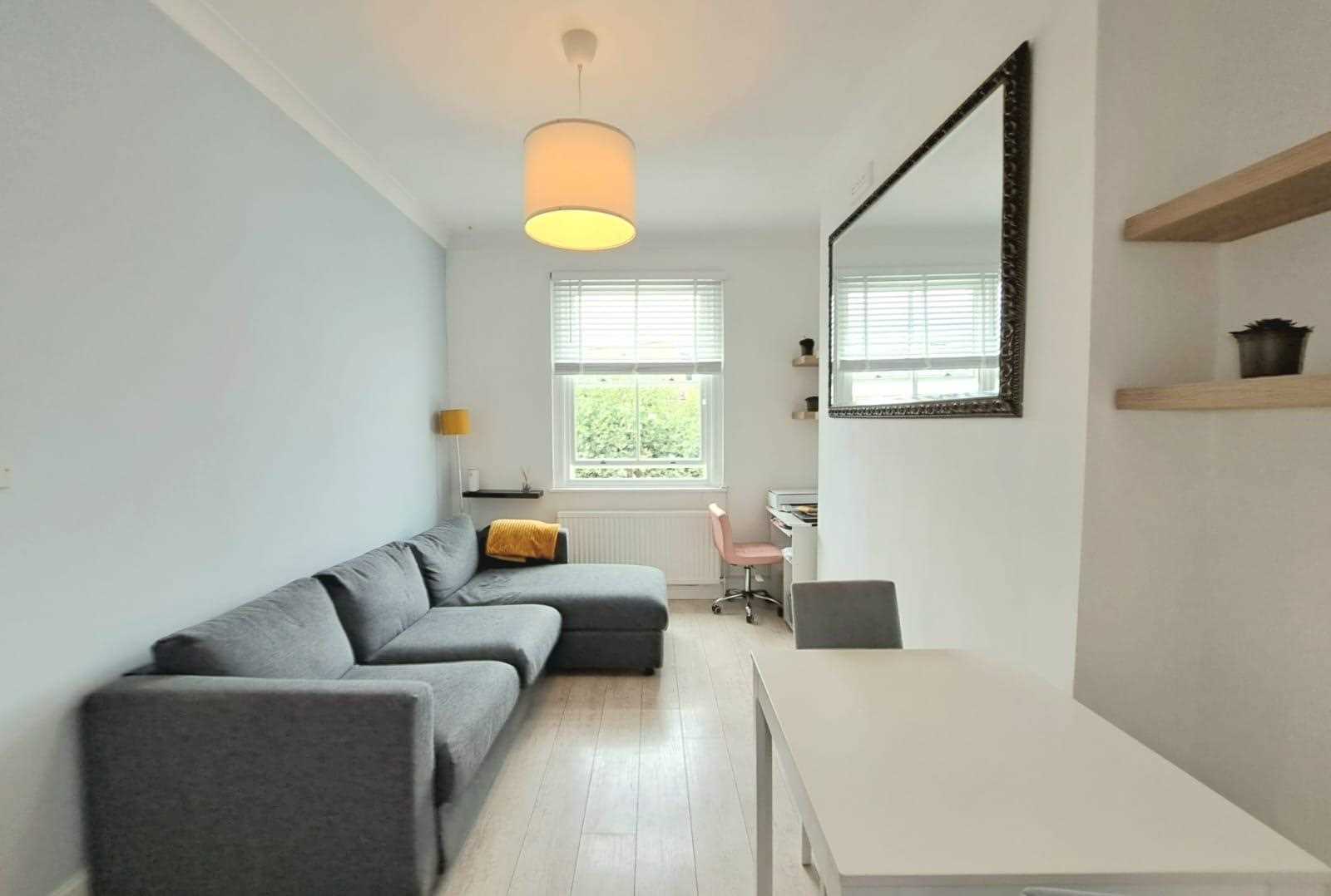 Ashmore Road - Picture 2