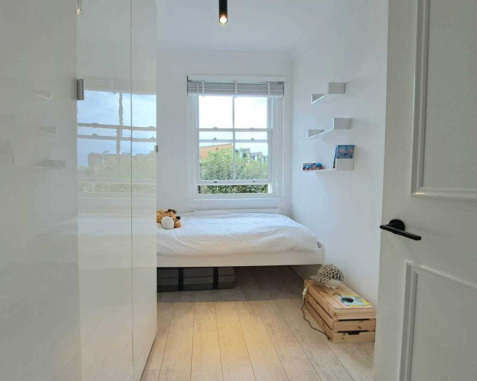 Ashmore Road - Picture 9