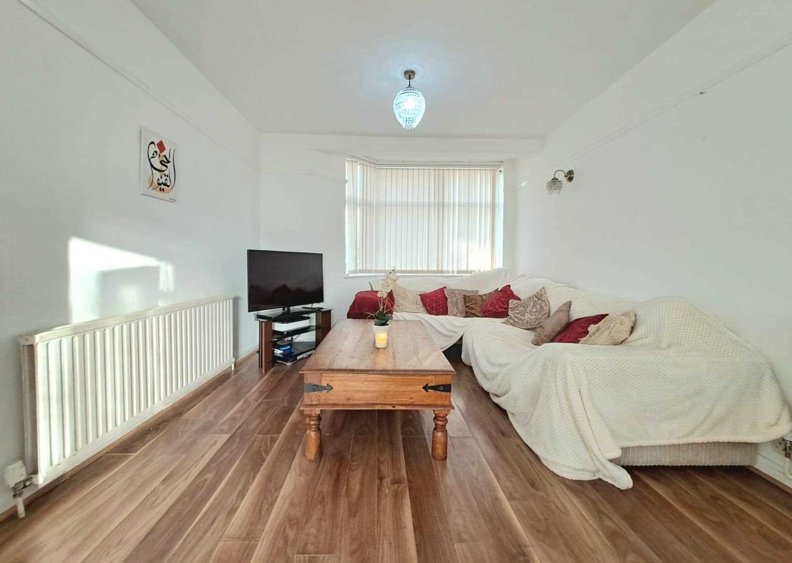 Whitefriars Avenue - Picture 2