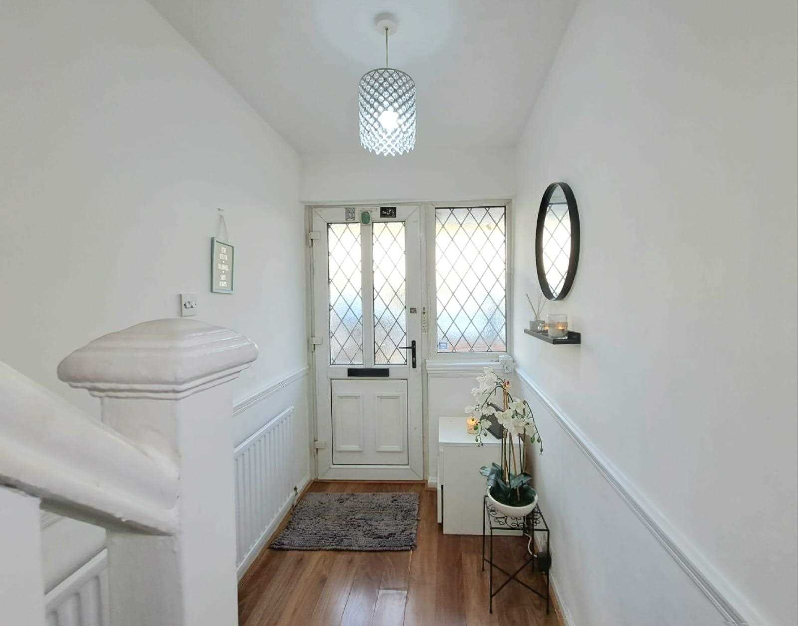 Whitefriars Avenue - Picture 13
