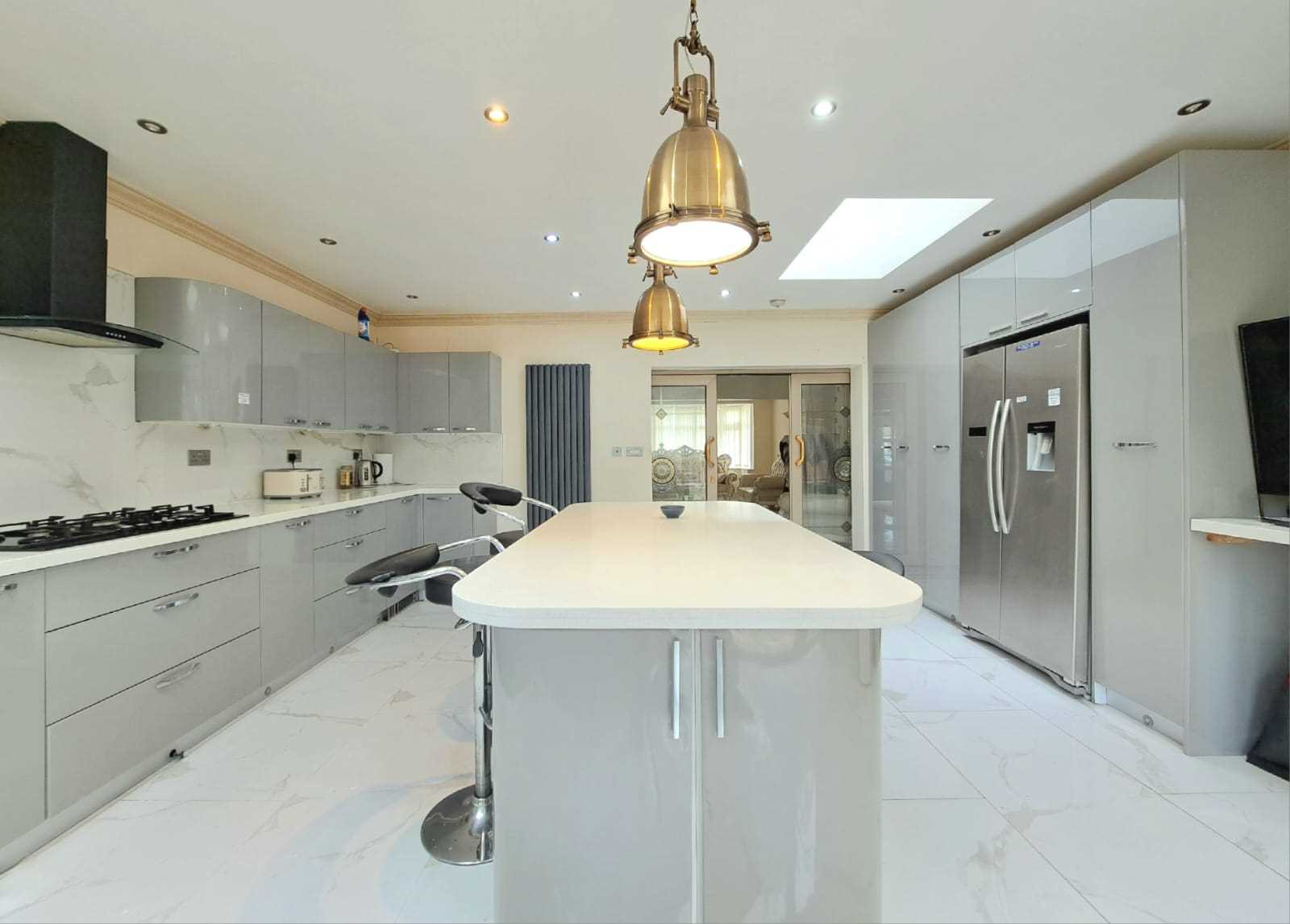 Fairlop Road - Picture 9