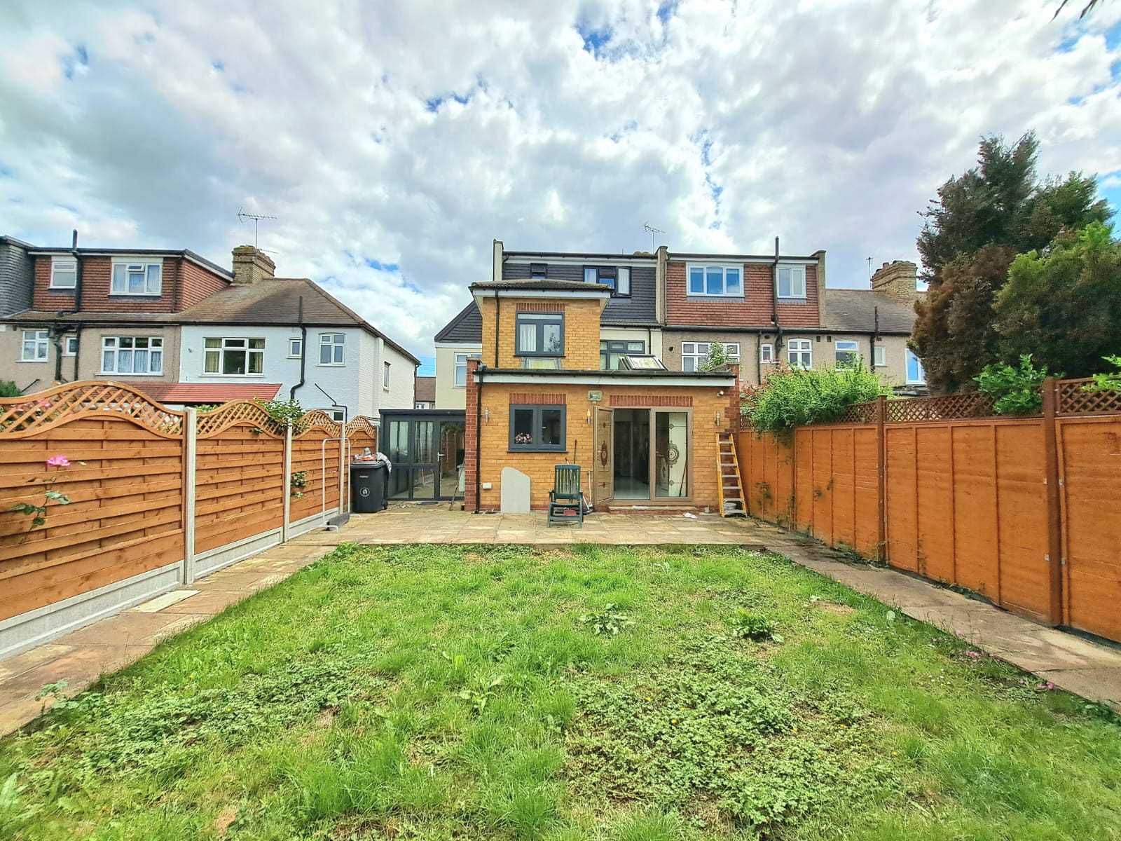 Fairlop Road - Picture 21