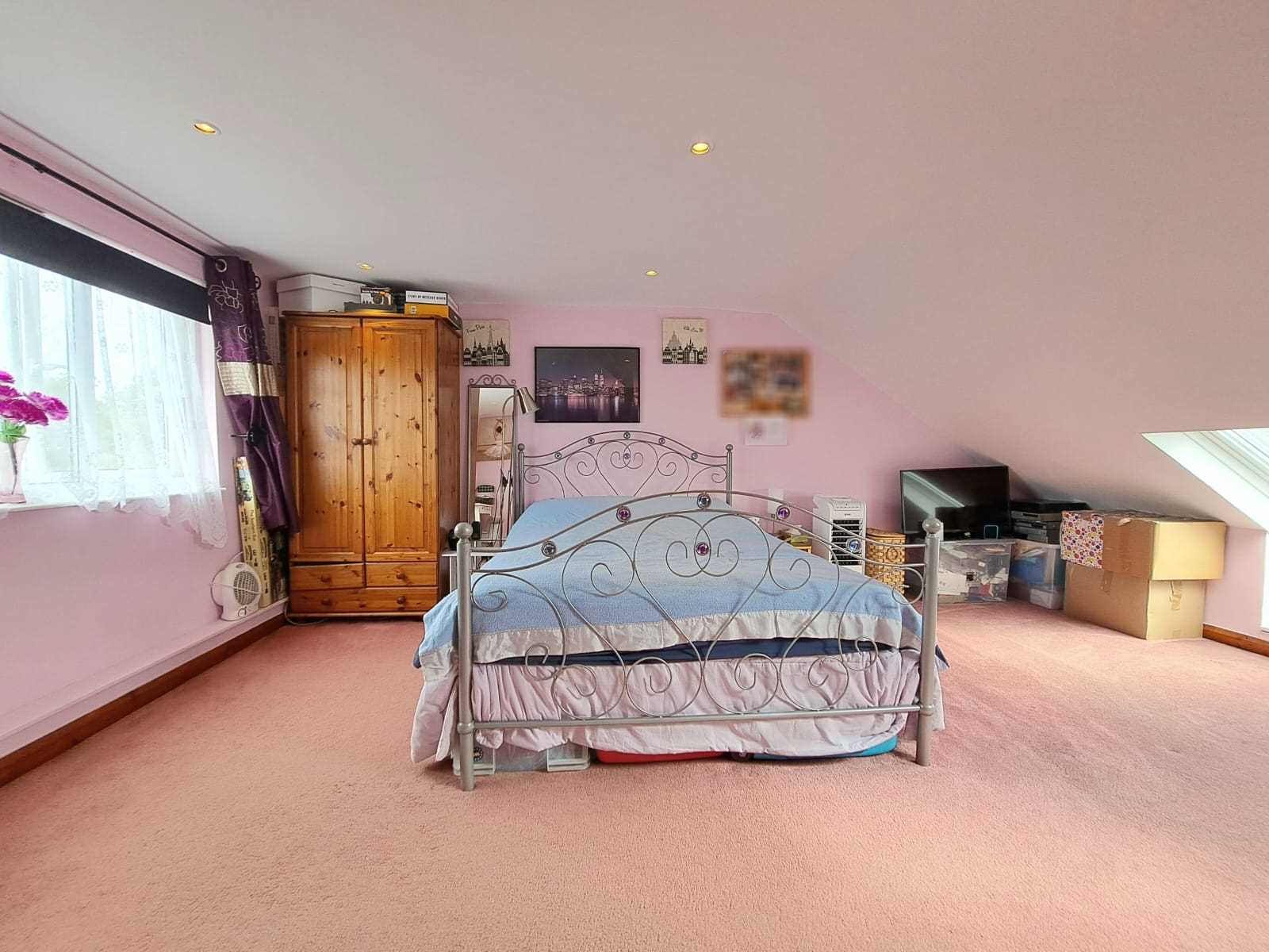 Birkbeck Avenue - Picture 11