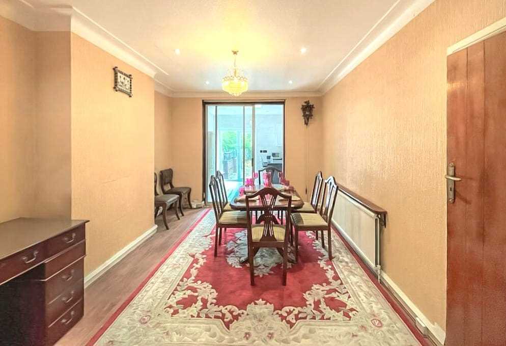 Thirlmere Gardens - Picture 3