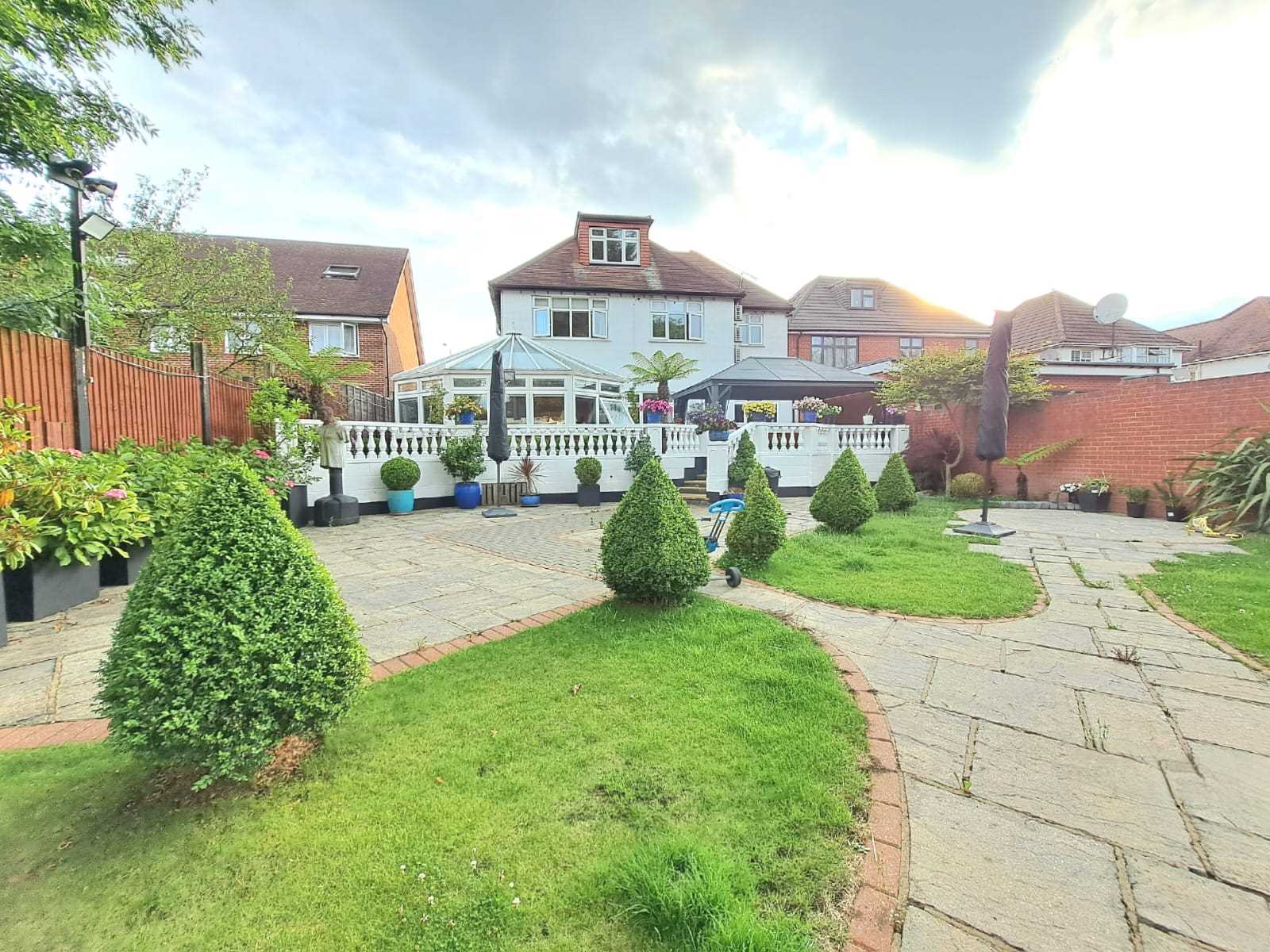 Watford Road - Picture 31