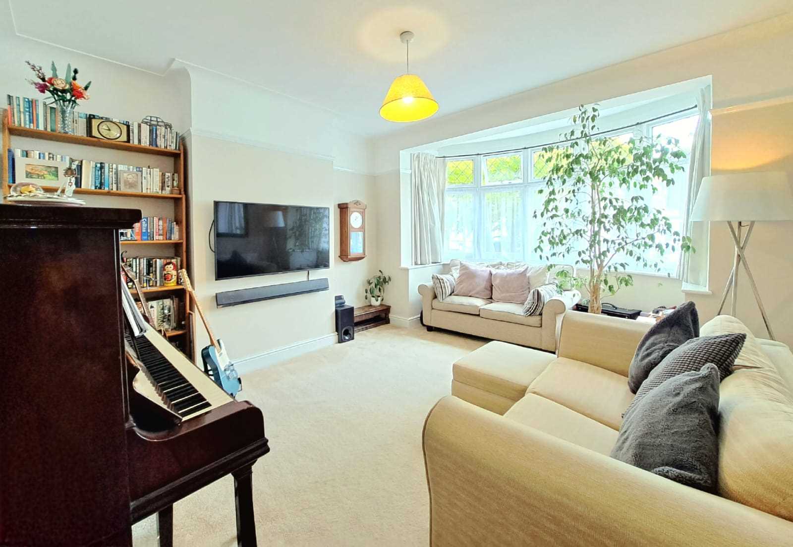Fairlop Road - Picture 7