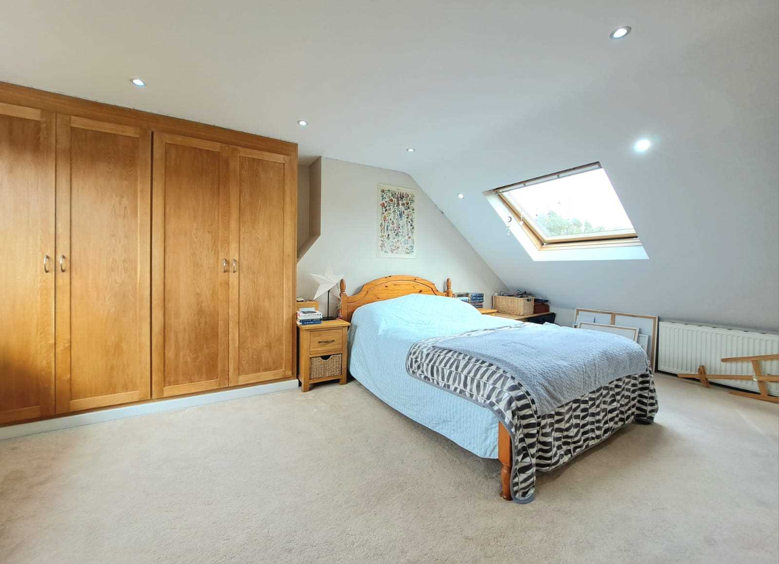 Fairlop Road - Picture 15