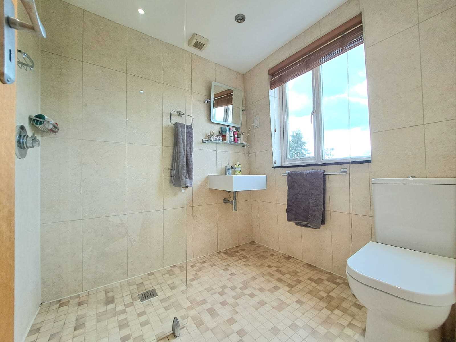 Fairlop Road - Picture 17