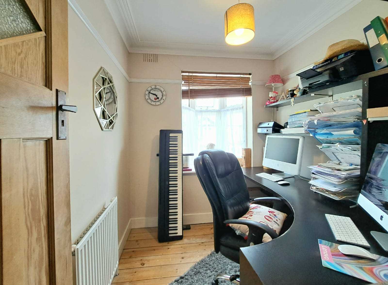 Fairlop Road - Picture 18
