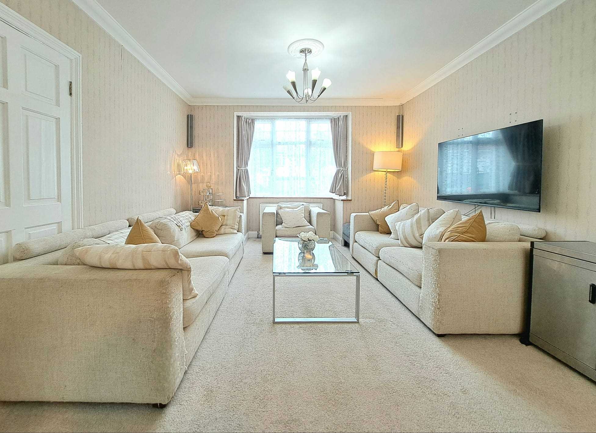 Braund Avenue - Picture 2