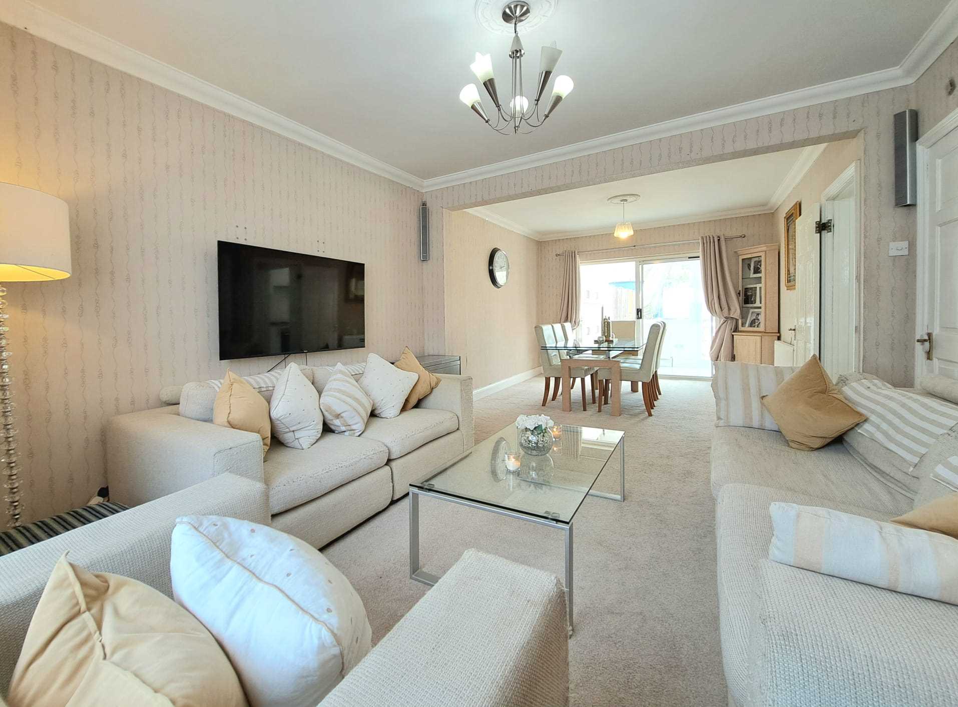 Braund Avenue - Picture 4