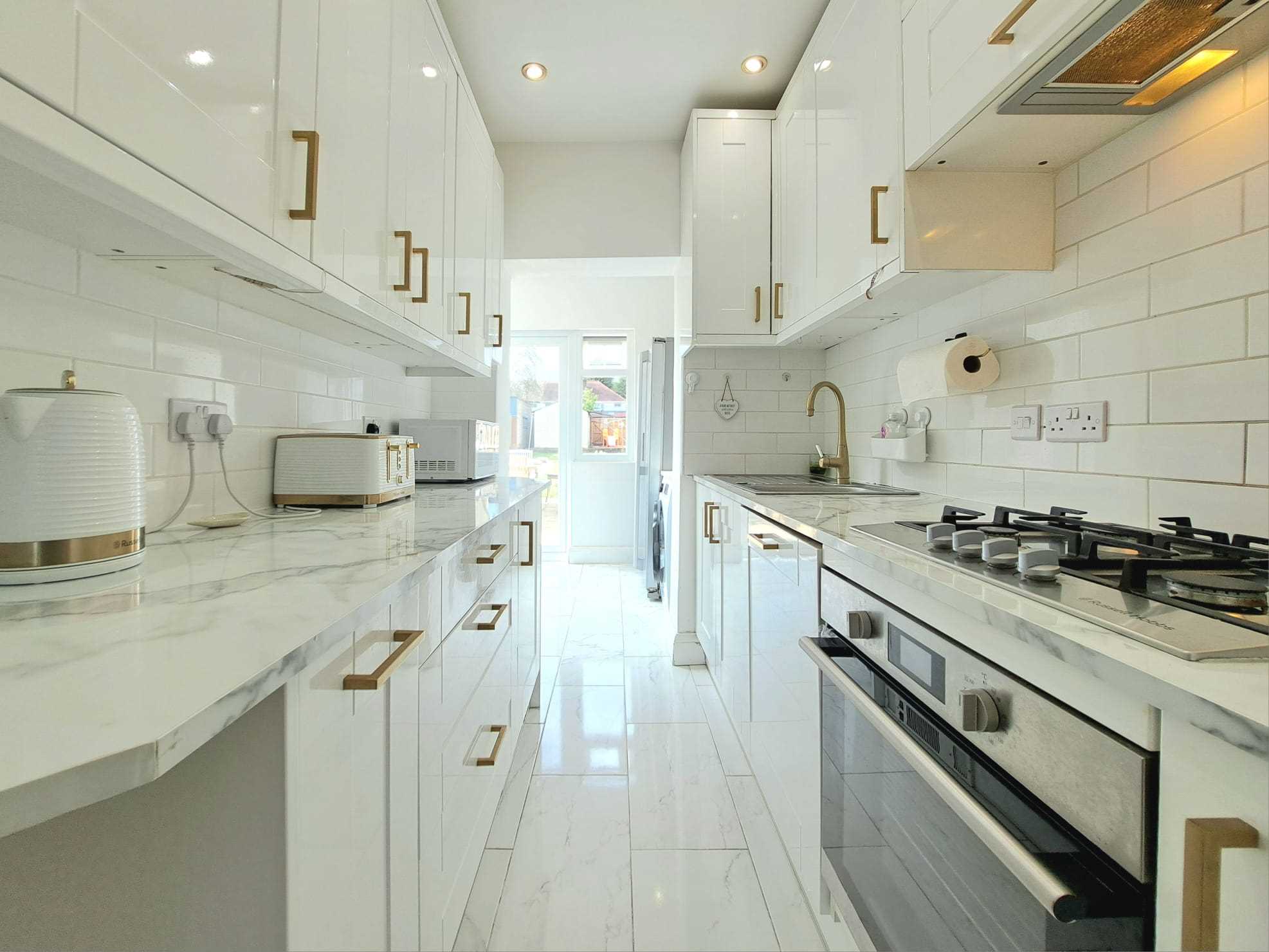 Braund Avenue - Picture 8