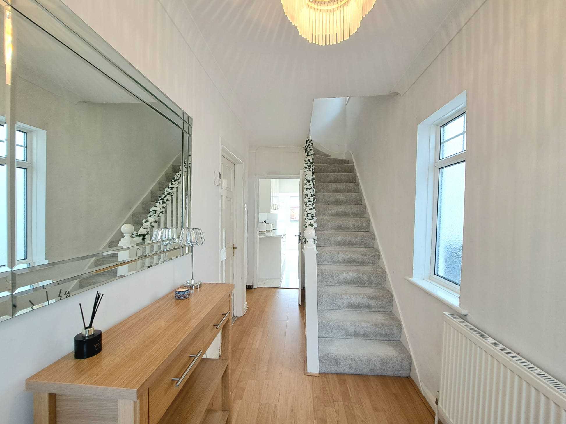 Braund Avenue - Picture 14