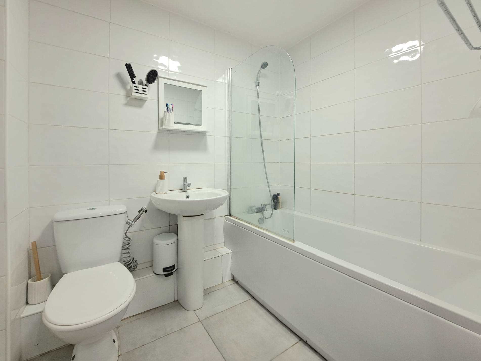 Bennett Close - Picture 11