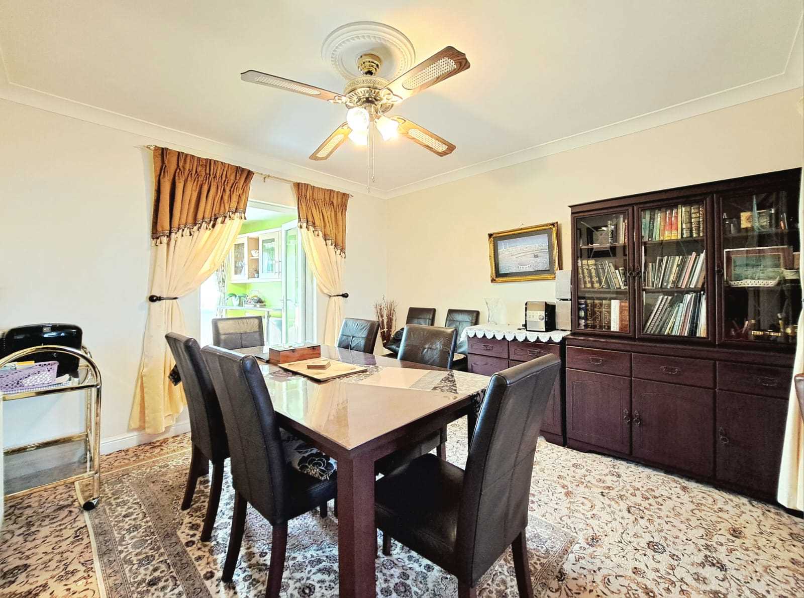 Birkbeck Avenue - Picture 5