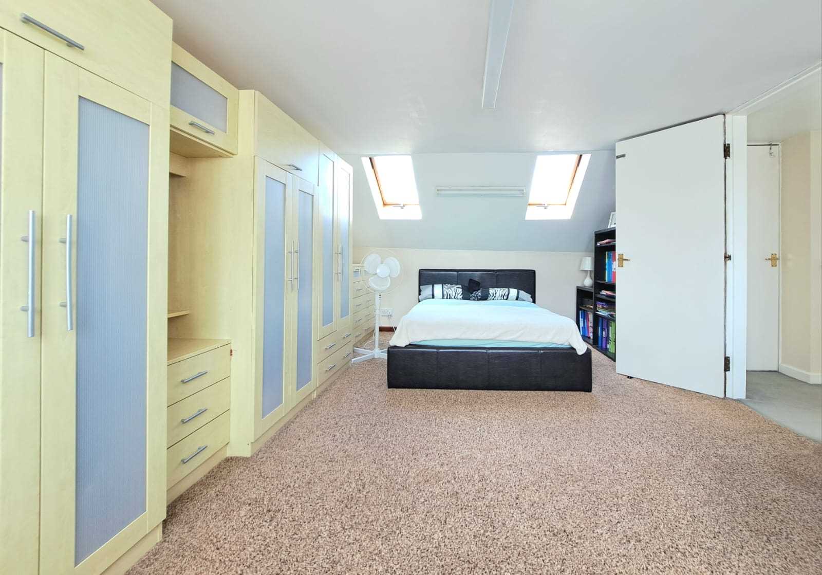 Birkbeck Avenue - Picture 13