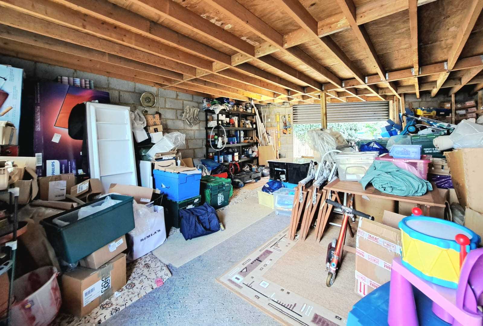 Birkbeck Avenue - Picture 19